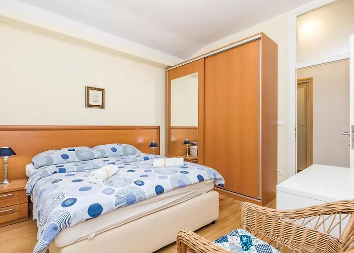 Cozy In With Wifi Feriehus Opatija